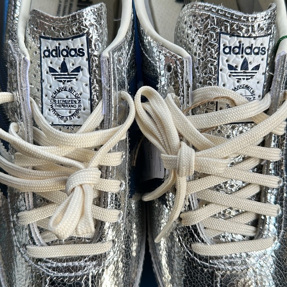 Adidas SL 72 OG Metallic Silver/Navy Sz 7 women’s - Picture 2 of 4